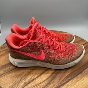 Nike LunarEpic Low Flyknit 2 Shoes Womens Size 10.5 Hyper Punch Pink Running Gym